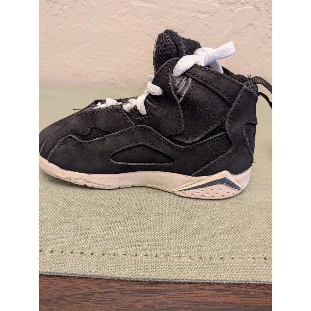 Kids Jordan True Flight‎ Black White Shoes Toddler Size 9C